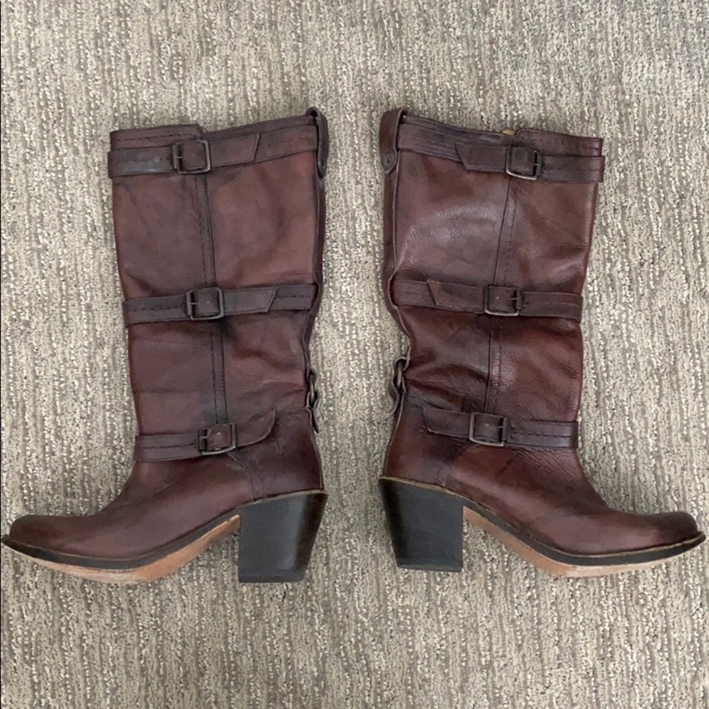 Women’s Frye 7.5 boots
